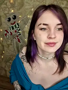 LazyTanukii online show from December 20, 6:39 am