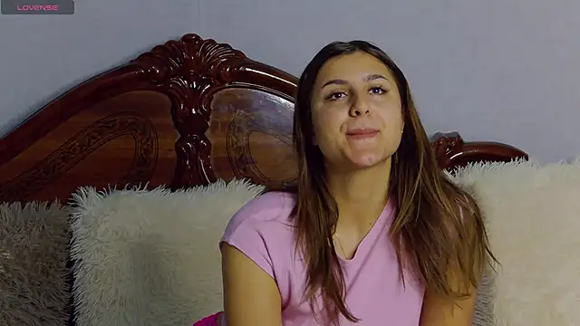 NicolePlay online show from November 21, 6:15 am