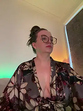 FemDom RubyKnightXXO online show from July 1, 6:40 pm