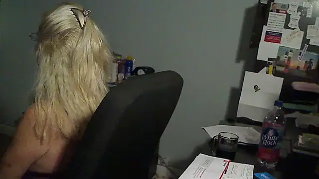 XTRAHORNYONE online show from September 13, 12:51 am