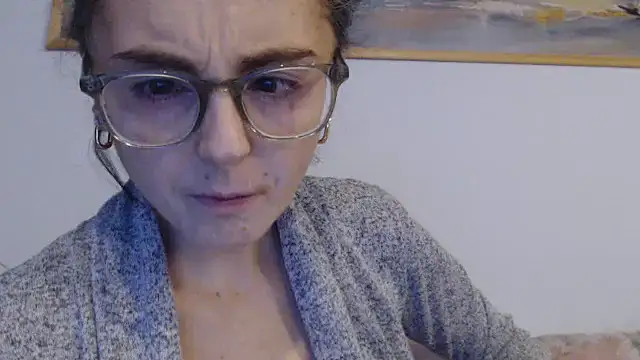 cleophee online show from December 18, 8:08 am