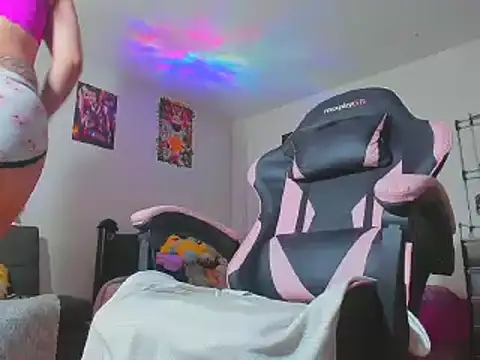 MARIANAWEED online show from April 26, 8:50 pm