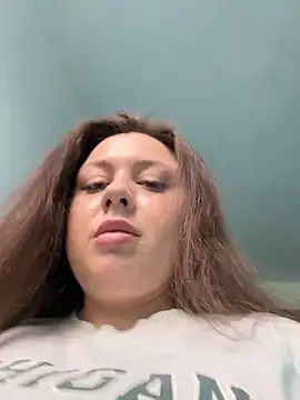 Sara Slow online show from June 6, 1:17 pm