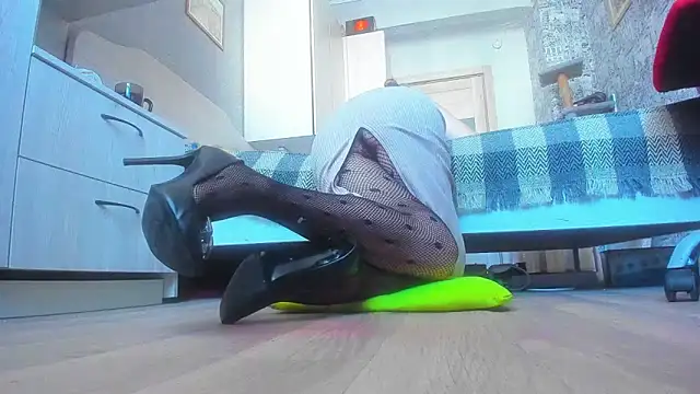 DUSSY PUSSY online show from September 17, 4:43 am