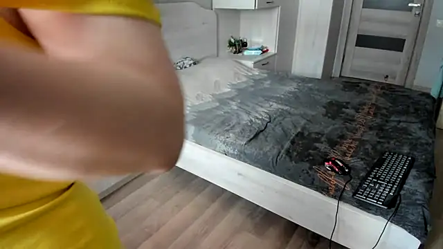 DUSSY PUSSY online show from April 22, 4:09 am