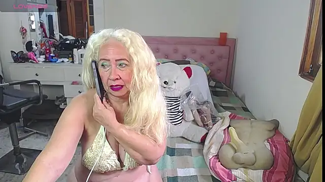 lucy belle bm online show from June 5, 2:45 pm