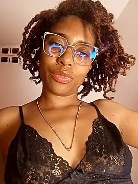 thaimy  online show from March 17, 2:48 am