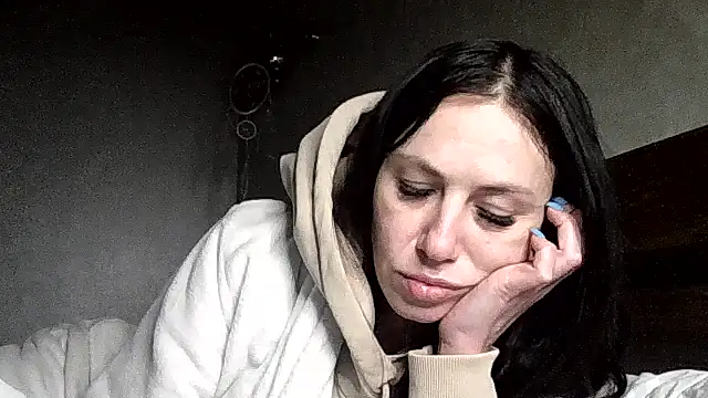 JulianaGold1 online show from February 9, 4:53 pm