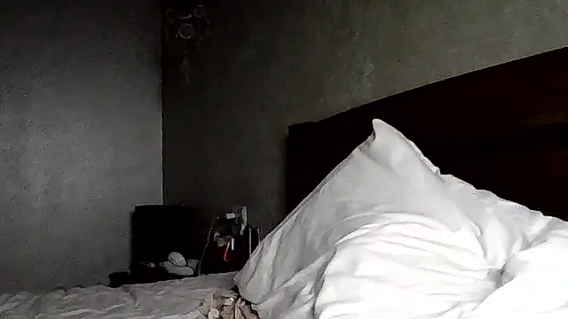 JulianaGold1 online show from January 5, 9:40 pm