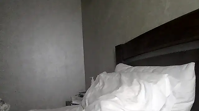 JulianaGold1 online show from October 14, 9:50 pm