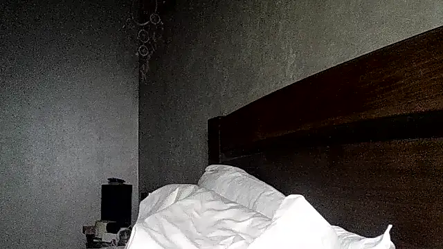 JulianaGold1 online show from April 23, 5:26 pm