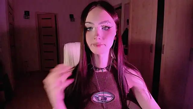 Snapshot of Alice__Aris chatting on October 4, 6:45 pm Alice  Aris online show from October 4, 6:45 pm