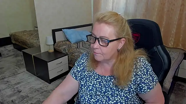 Frau Marta online show from June 19, 12:52 pm