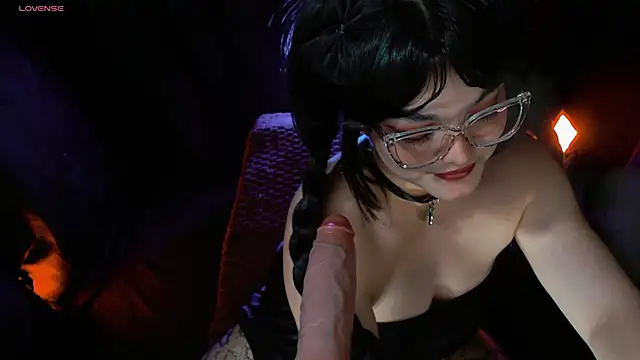 alexa11  online show from April 28, 1:58 am