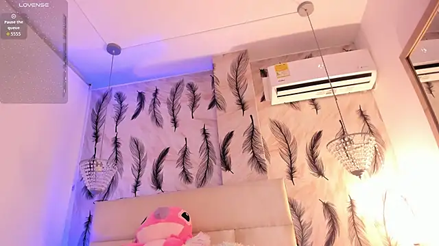 Vivi prinncess online show from December 18, 1:21 am