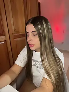 Miss valeriaa online show from April 22, 4:15 pm