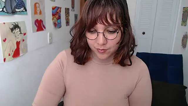 soynanabela28 online show from April 27, 10:07 pm