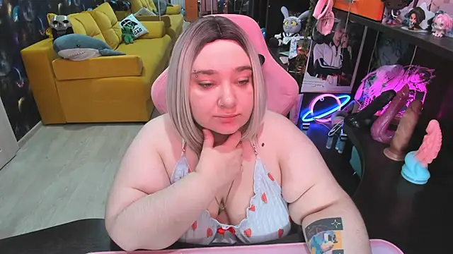 Softie Sofy online show from June 10, 2:44 am