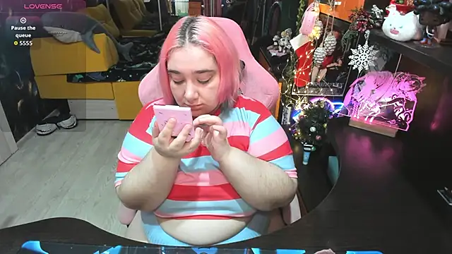 Softie Sofy online show from January 14, 4:17 am