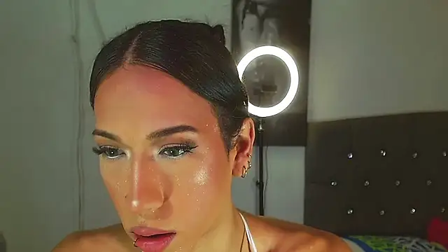 Kenisha Sweet online show from January 14, 12:37 am