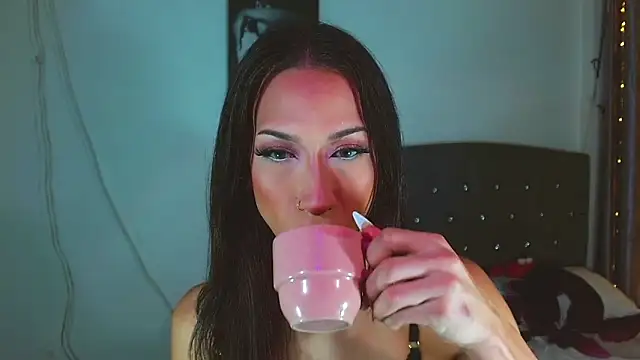 Kenisha Sweet online show from February 21, 11:16 pm