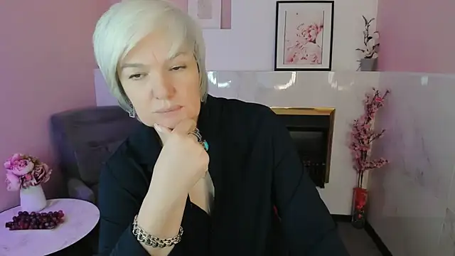 CarmenSoft online show from June 8, 1:28 am