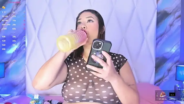 DanniaMonroee online show from June 16, 11:33 am