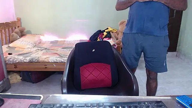 Novapol online show from April 22, 6:05 pm