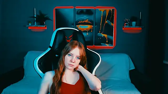 Harley Quinsy online show from December 2, 7:10 am