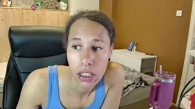 AaliyahHarris online show from April 18, 7:58 pm