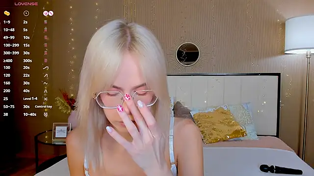 bellatip online show from April 22, 12:51 am