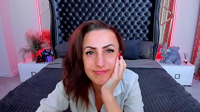 Rebecca Diamond online show from April 23, 5:48 am