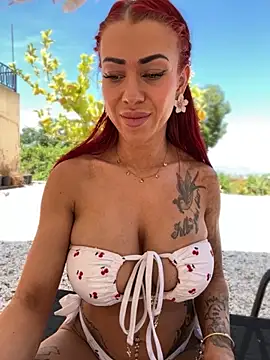 Just Sophia  online show from June 5, 8:20 am