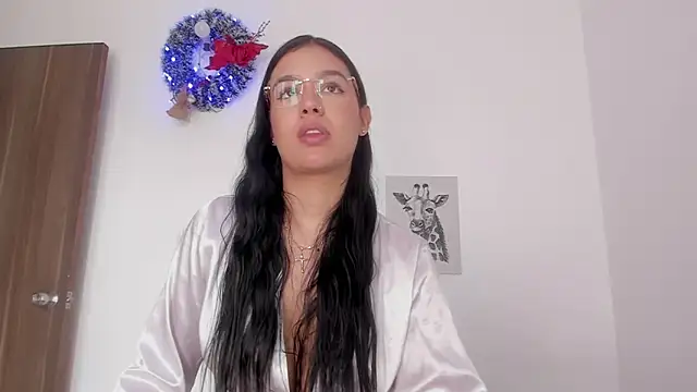 Hanna Risso online show from December 19, 6:55 pm