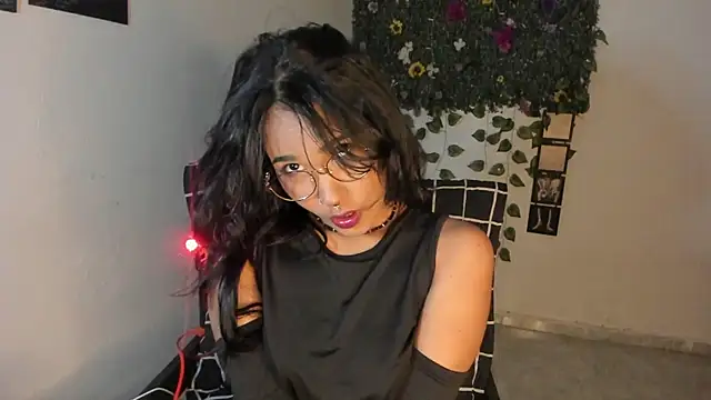 Mary Rosse1 online show from October 20, 6:55 pm