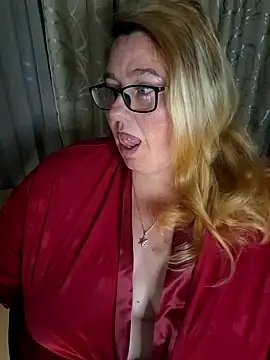 Iceprincess2bad4u online show from April 20, 6:11 pm