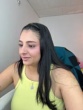 YummyAnna  online show from January 14, 8:25 pm