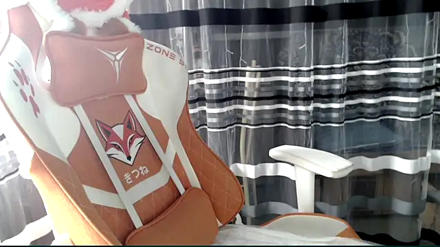 cold lollipop online show from April 22, 7:38 am