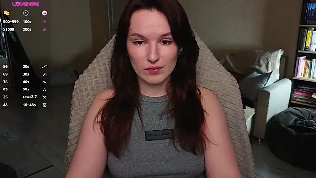 Val lava online show from April 28, 8:46 pm