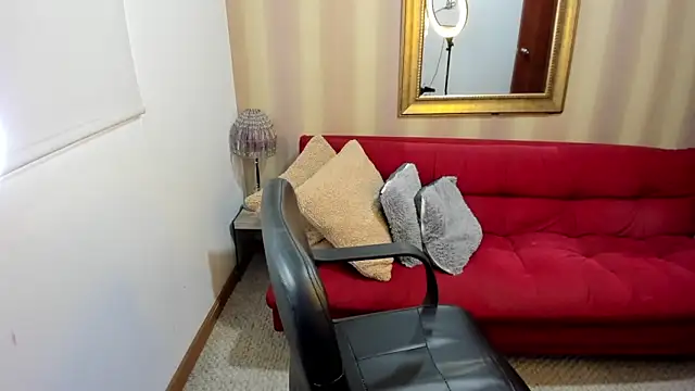 NicolettColin online show from April 20, 6:55 pm