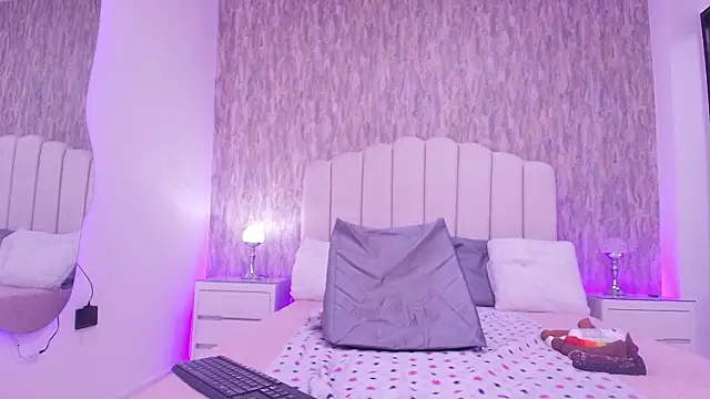 raven lilith  online show from February 26, 3:38 am