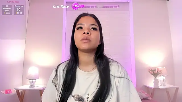 SophiaaStone online show from June 1, 12:07 pm