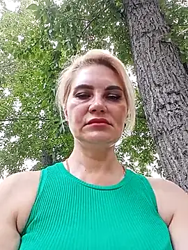 JennyOMay online show from July 5, 4:40 am