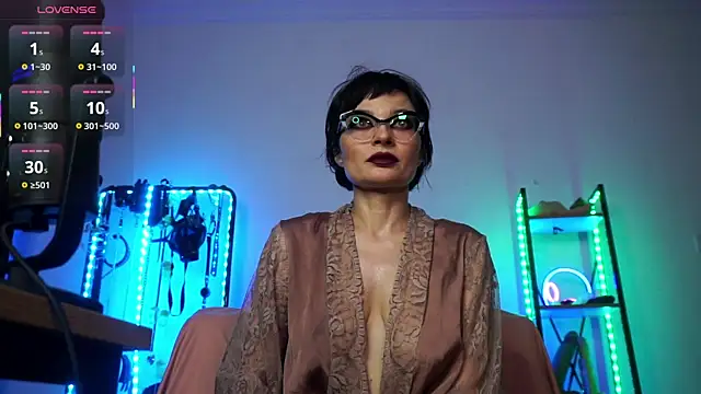 Snapshot of CyberXGoddess chatting on October 10, 2:16 am CyberXGoddess online show from October 10, 2:16 am