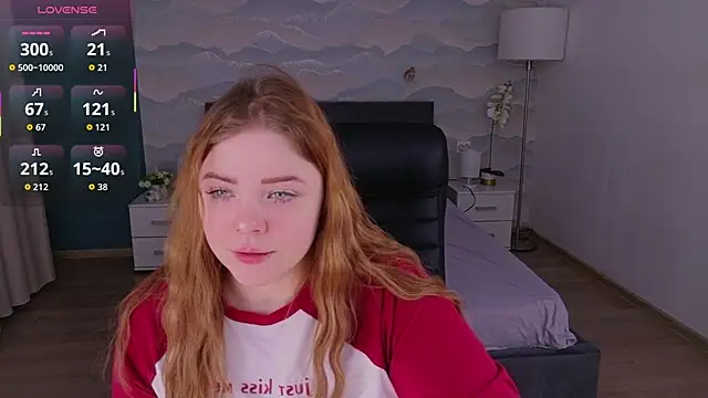 Tori cat online show from April 26, 9:45 pm