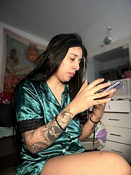 kiaraglam2 online show from January 14, 2:11 pm