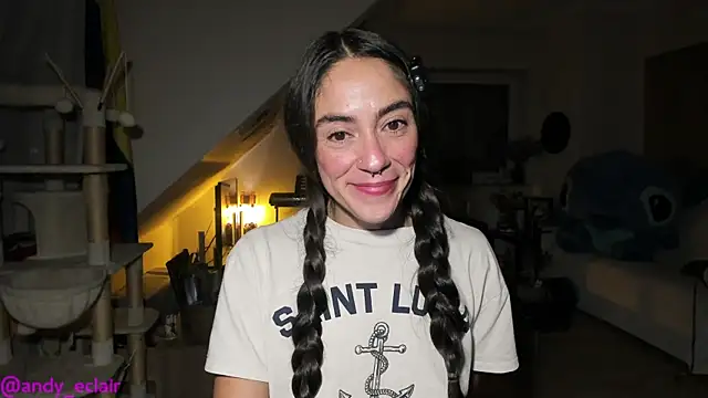 Snapshot of tinny_williams chatting on October 15, 4:37 am tinny williams online show from October 15, 4:37 am