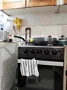 Vicky Rosse online show from April 20, 6:00 pm