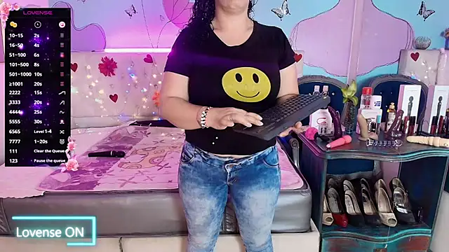 Zaly mature online show from April 25, 11:35 pm