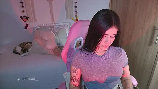 iriswest  online show from March 15, 2:13 am